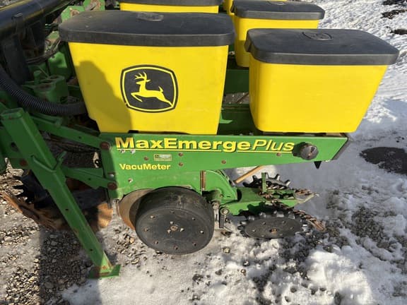 Image of John Deere 1780 equipment image 4