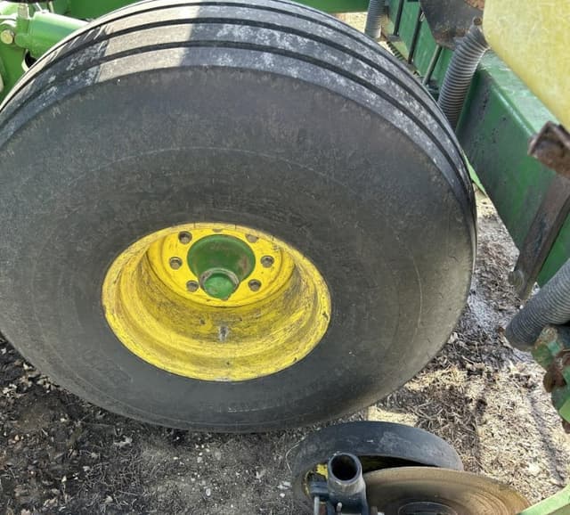 Image of John Deere 1780 equipment image 4