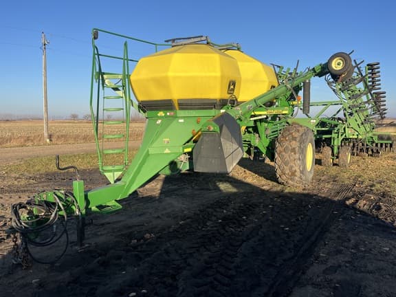 Image of John Deere 1820 equipment image 3