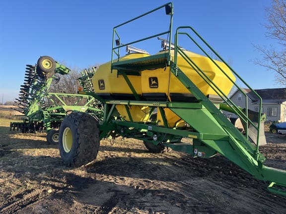 2002 John Deere 1820 Equipment Image0