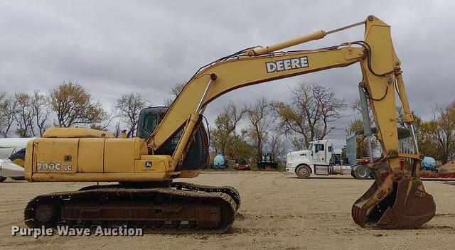 Image of John Deere 200C LC equipment image 3