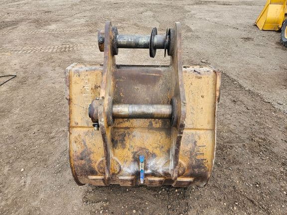 Image of John Deere Excavator Bucket equipment image 2