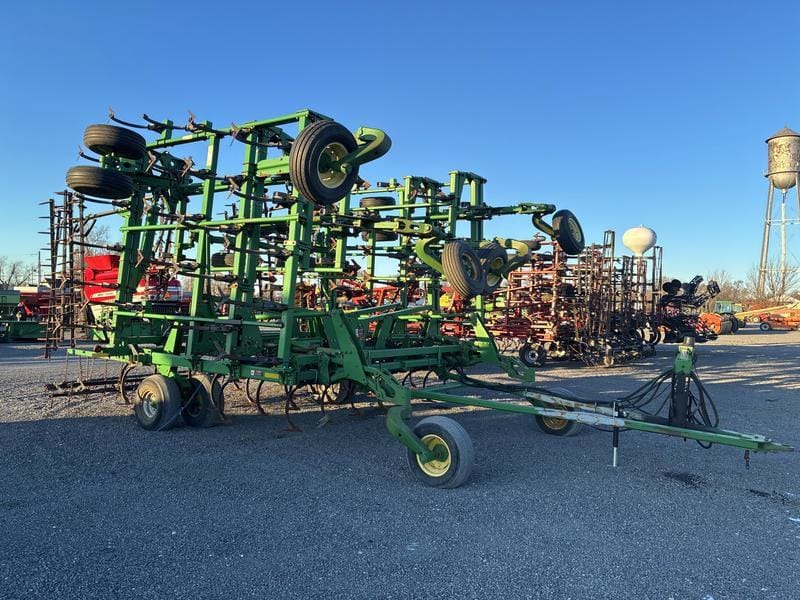 2002 John Deere 2200 Equipment Image0