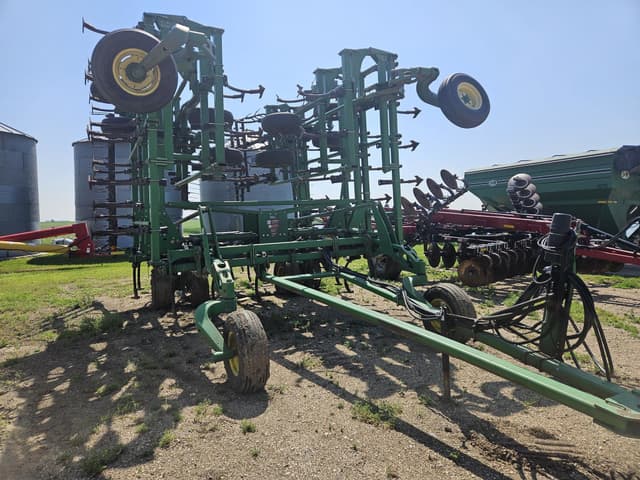 Image of John Deere 2200 equipment image 2