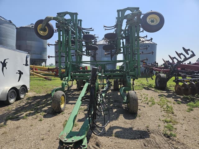 Image of John Deere 2200 equipment image 1