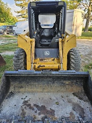 Image of John Deere 240 equipment image 3