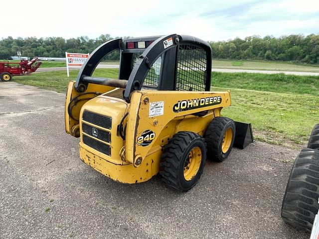 Image of John Deere 240 equipment image 3