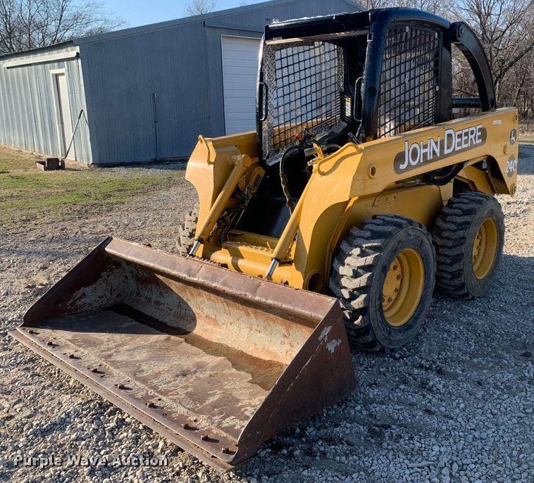 Main image John Deere 240