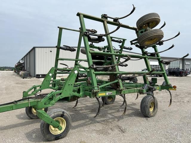 Image of John Deere 2400 equipment image 1