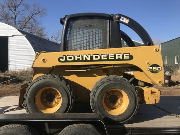 Main image John Deere 250