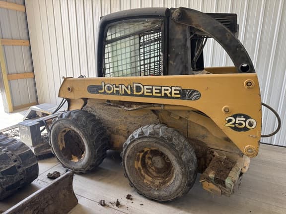 Image of John Deere 250 Image 0