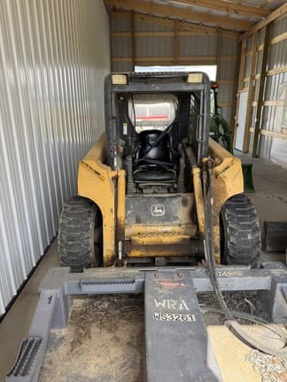 Image of John Deere 250 Image 1