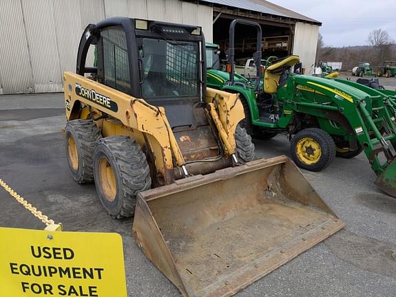 Image of John Deere 250 equipment image 3