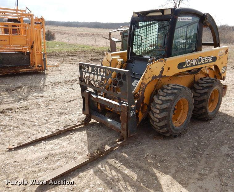 Main image John Deere 250