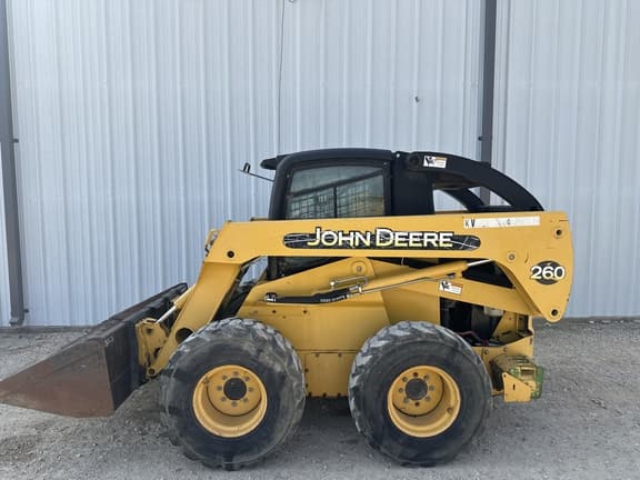 Image of John Deere 260 equipment image 4