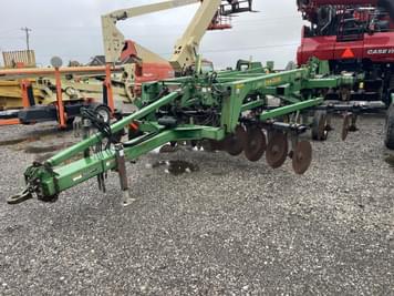 Main image John Deere 2700