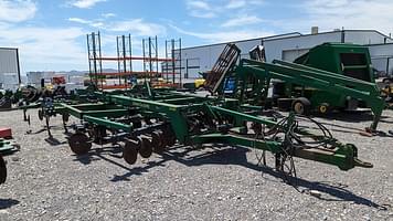 Main image John Deere 2700 8