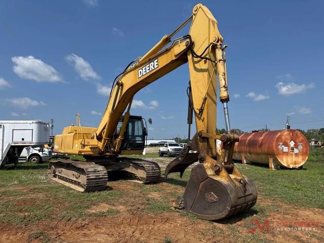 Image of John Deere 330C LC equipment image 2