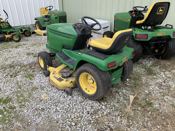 Main image John Deere 335