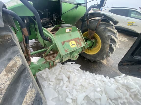 Image of John Deere 3400 equipment image 3