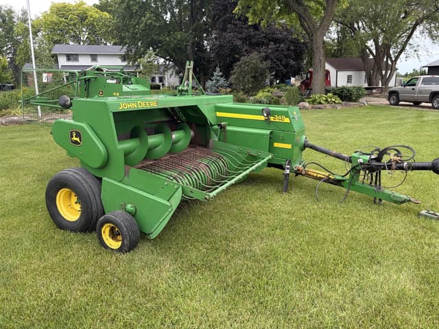 Image of John Deere 348 equipment image 3