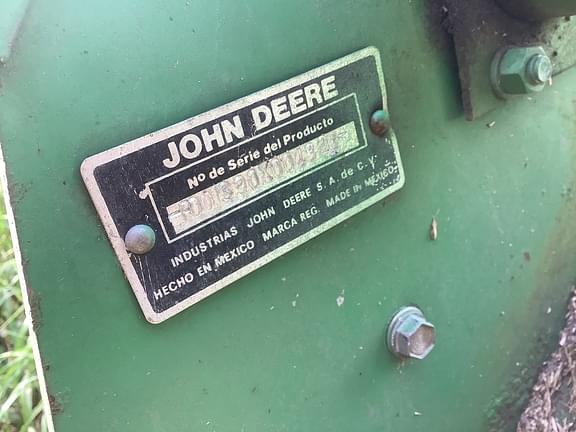 Image of John Deere 390 equipment image 1