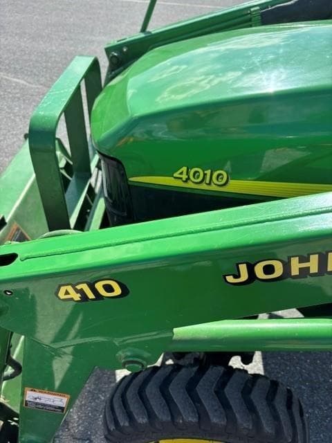 Image of John Deere 4010 equipment image 4