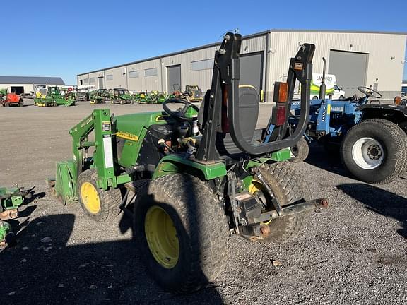 Image of John Deere 4110 equipment image 3