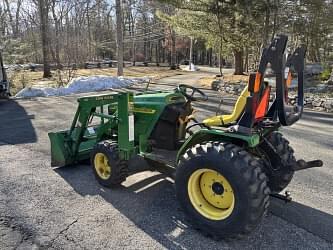 Image of John Deere 4110 equipment image 1