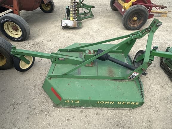 Image of John Deere 413 equipment image 1