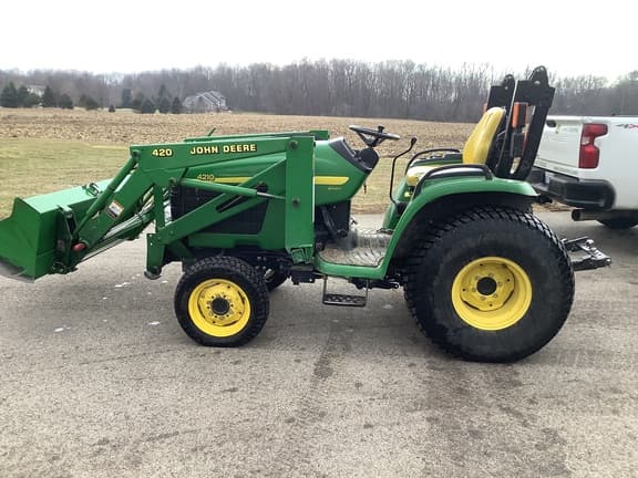 Image of John Deere 4210 equipment image 3