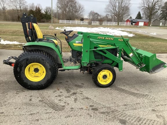2002 John Deere 4210 Equipment Image0