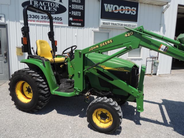 Image of John Deere 4210 equipment image 2