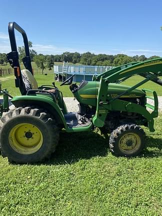 Image of John Deere 4210 equipment image 3