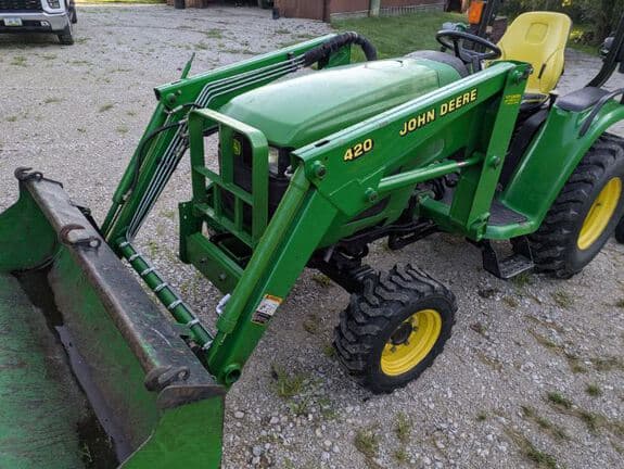 Image of John Deere 4210 equipment image 1