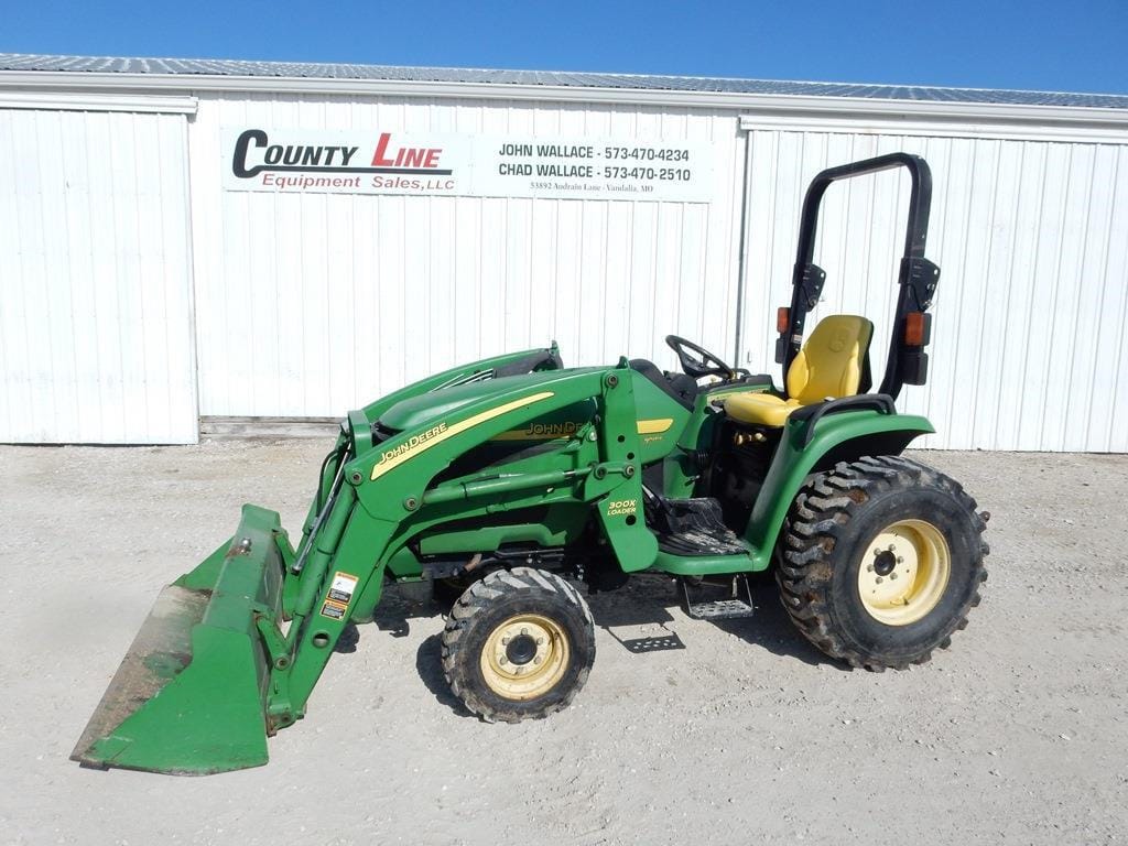 2002 John Deere 4210 Equipment Image0