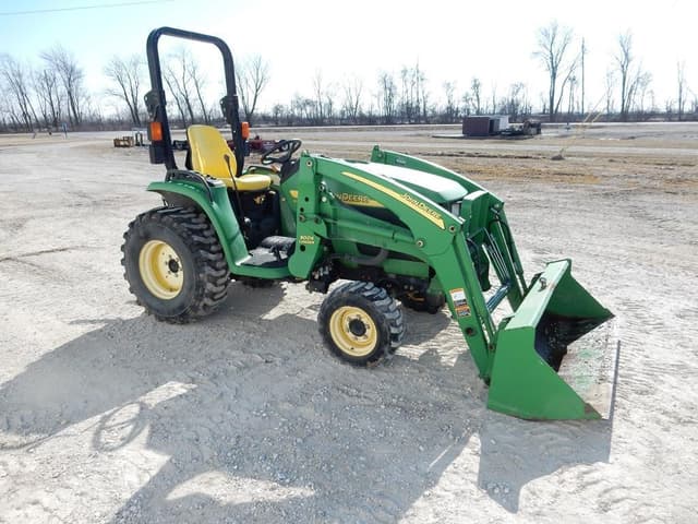 Image of John Deere 4210 equipment image 4