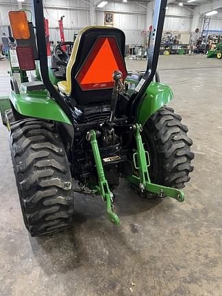 Image of John Deere 4210 equipment image 3