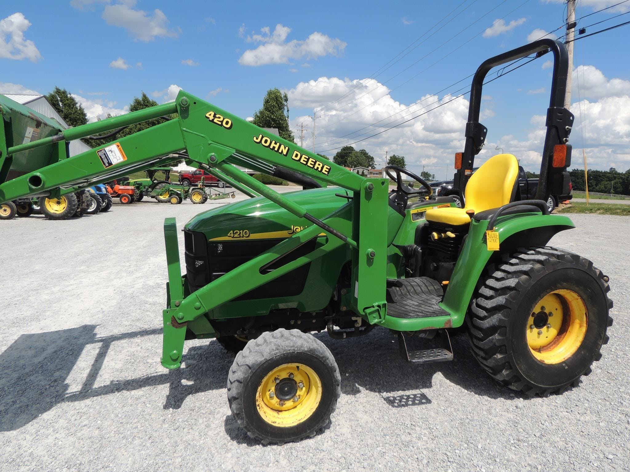 2002 John Deere 4210 Equipment Image0