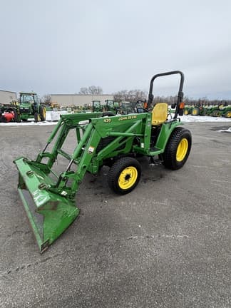 Image of John Deere 4310 equipment image 4