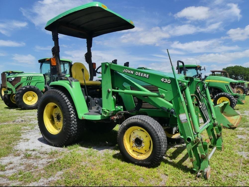 2002 John Deere 4410 Equipment Image0
