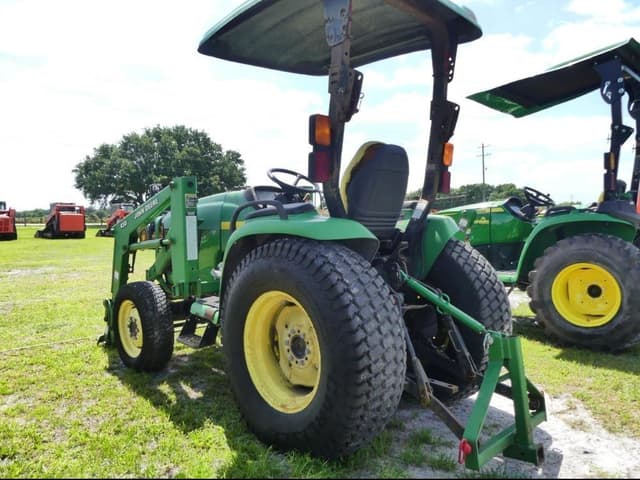 Image of John Deere 4410 equipment image 2
