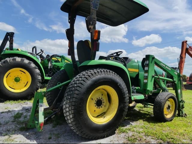 Image of John Deere 4410 equipment image 3