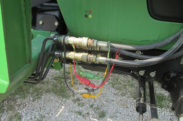 Image of John Deere 4610 equipment image 3