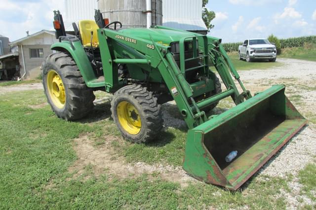 Image of John Deere 4610 equipment image 2
