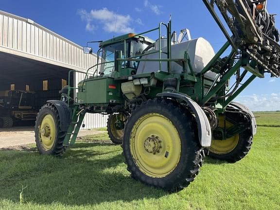 Image of John Deere 4710 equipment image 3