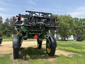 Image of John Deere 4710 equipment image 4