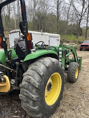 Image of John Deere 4710 equipment image 1