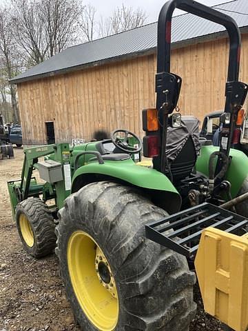 Image of John Deere 4710 equipment image 2