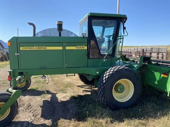 Image of John Deere 4895 equipment image 4